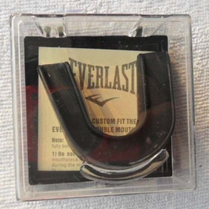 Капа боксерская двухчелюстная Everlast(черная)
